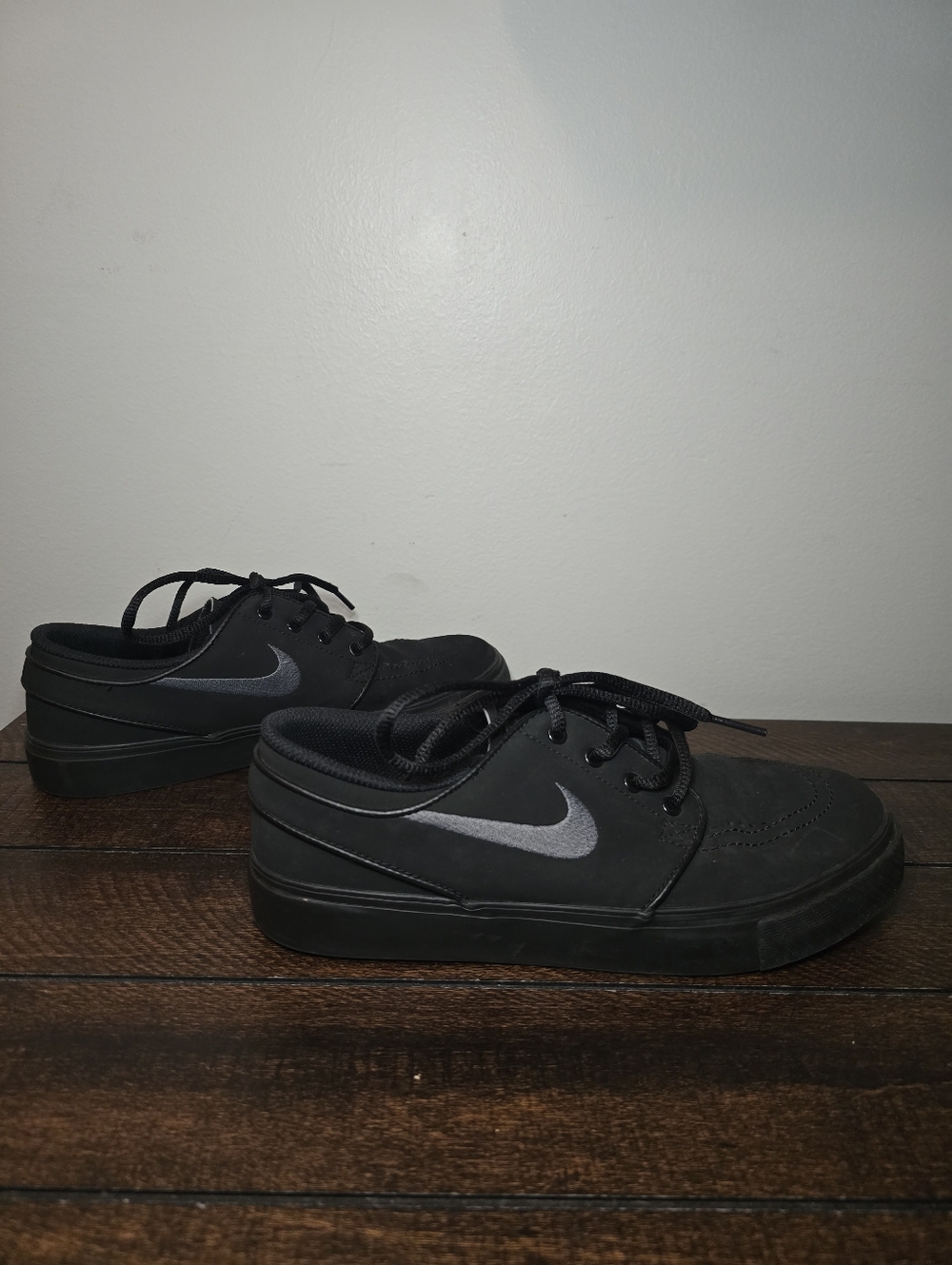 Nike SB Zoom Stefan Janoski Skateboarding Shoes Youth Size 5.5 Black